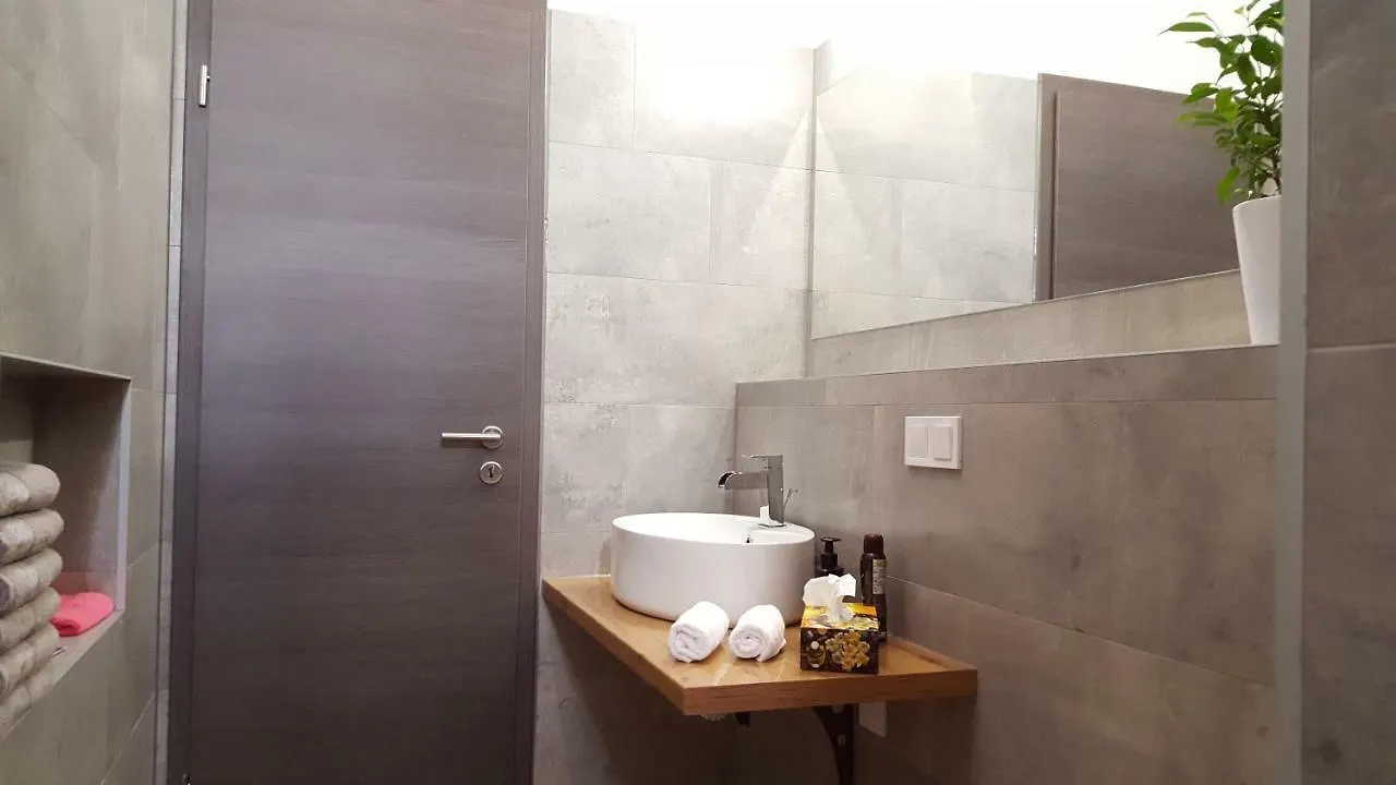 Apartment Imperia *** بولا