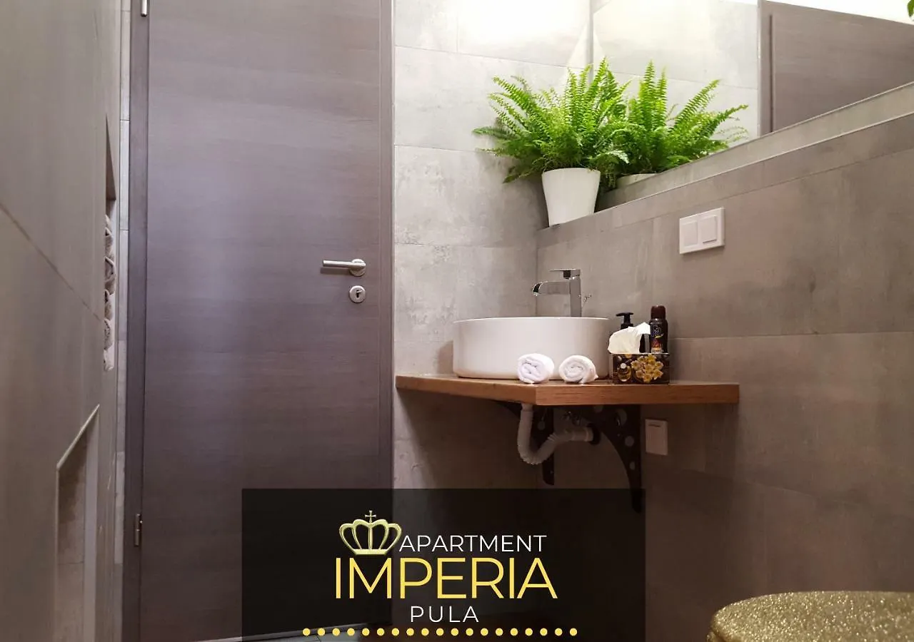 Apartment Imperia *** بولا كرواتيا